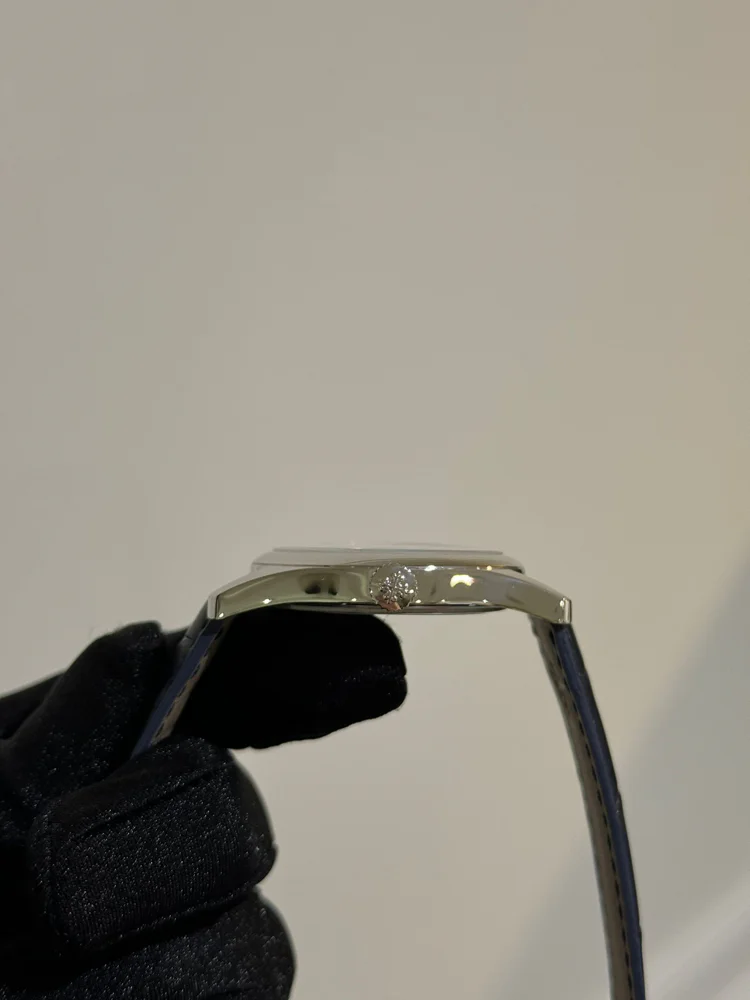 Patek Philippe Calatrava 6000G-001